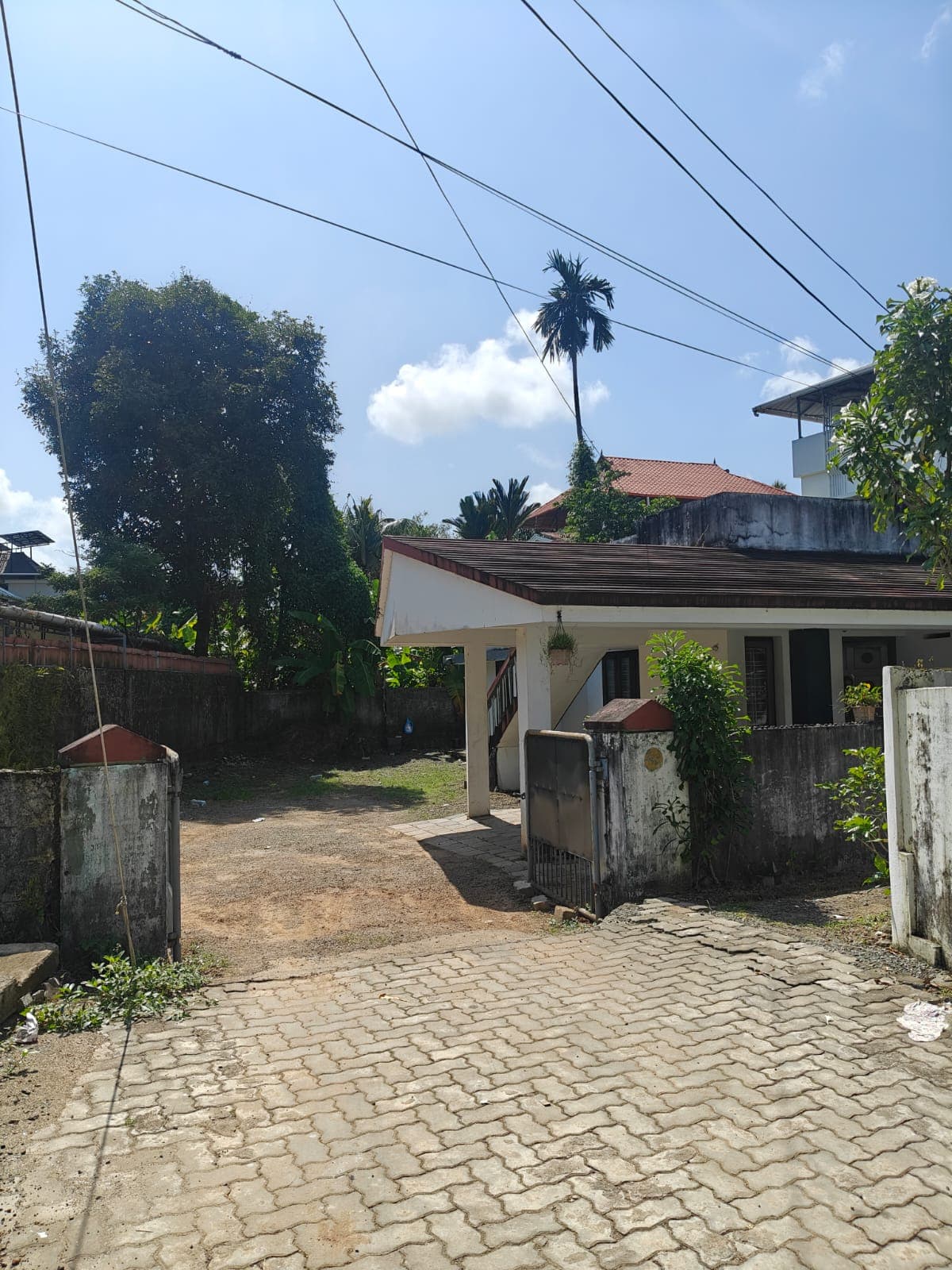 NGO Quarters 7.6 Cent House — view 2