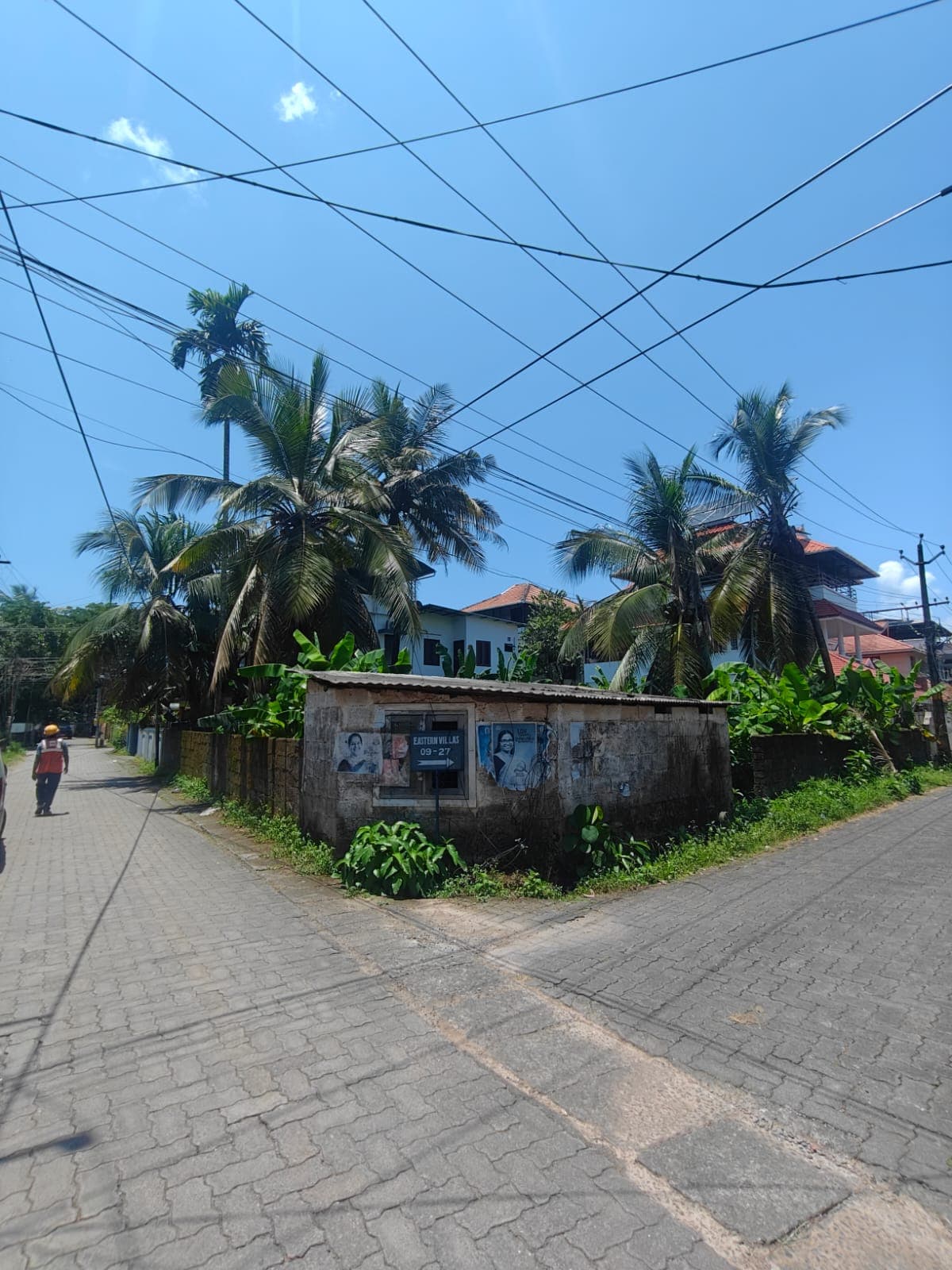 Padamughal Eastern Villa 8 Cent Land — Residential Land in Padamughal, Ernakulam